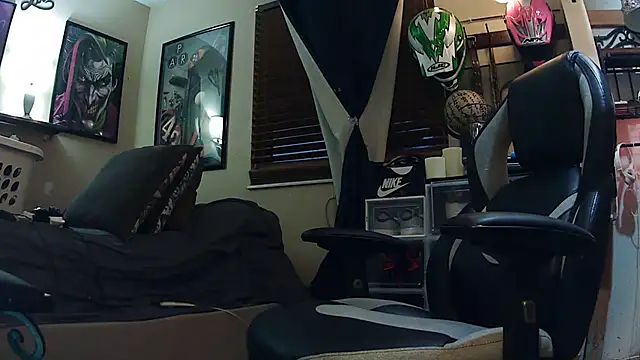 slutty guy12 online show from March 6, 2025, 12:10 am