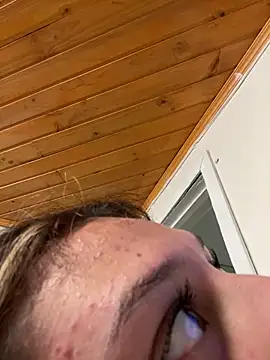 Snapshot of aliisonn_parker26 chatting on February 5, 2025, 7:31 pm aliisonn parker26 online show from February 5, 2025, 7:31 pm