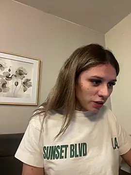 Snapshot of aliisonn_parker26 chatting on February 24, 2025, 11:09 pm aliisonn parker26 online show from February 24, 2025, 11:09 pm