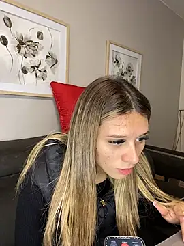 Snapshot of aliisonn_parker26 chatting on February 12, 2025, 8:50 pm aliisonn parker26 online show from February 12, 2025, 8:50 pm