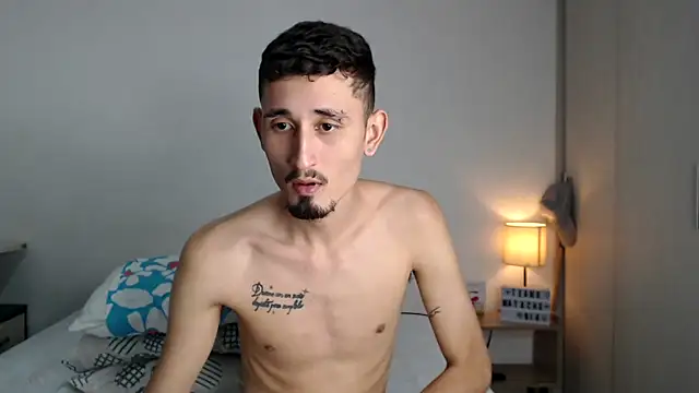 Snapshot of enzo_0814 chatting on January 18, 2025, 1:41 am enzo 0814 online show from January 18, 2025, 1:41 am
