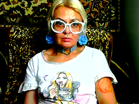 Gardener of Illusions online show from November 12, 2025, 1:04 pm