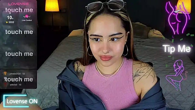 baby  kim online show from November 27, 2025, 8:15 am