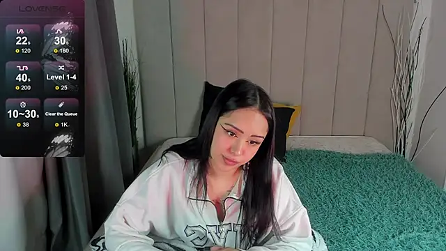 Snapshot of baby__kim chatting on February 24, 2025, 8:27 am baby kim online show from February 24, 2025, 8:27 am