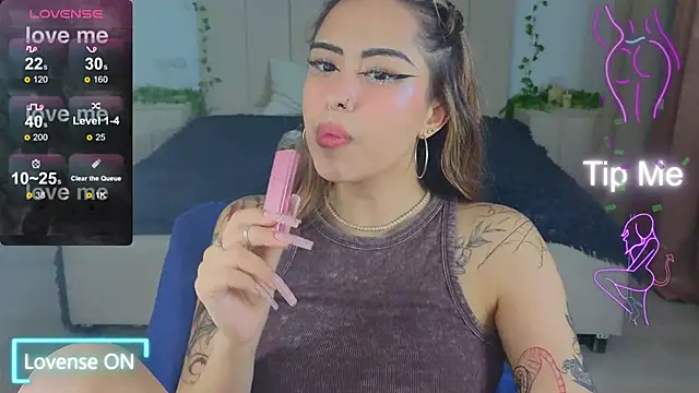 baby  kim online show from October 31, 2025, 5:15 am