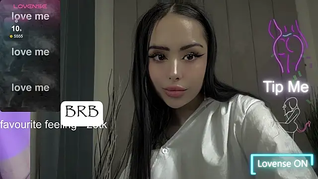 Snapshot of baby__kim chatting on March 15, 2025, 2:03 am baby kim online show from March 15, 2025, 2:03 am