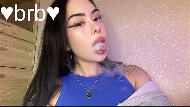 Snapshot of baby__kim chatting on April 7, 2026, 7:59 pm baby kim online show from April 7, 2026, 7:59 pm