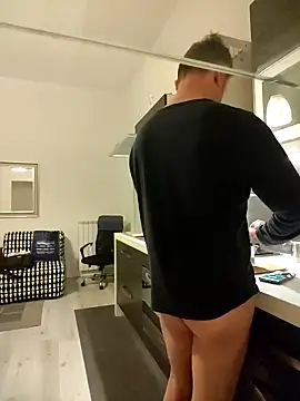 Snapshot of Coolandgang chatting on January 12, 2025, 4:31 am Coolandgang online show from January 12, 2025, 4:31 am