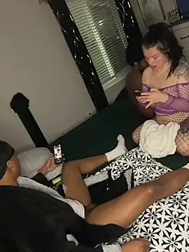 megstarzxxx online show from February 11, 2026, 4:23 am