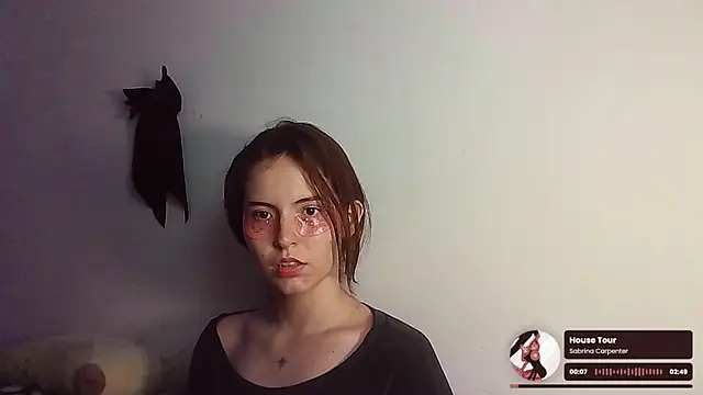 Snapshot of cherrybom969 chatting on November 10, 2025, 11:43 pm cherrybom969 online show from November 10, 2025, 11:43 pm