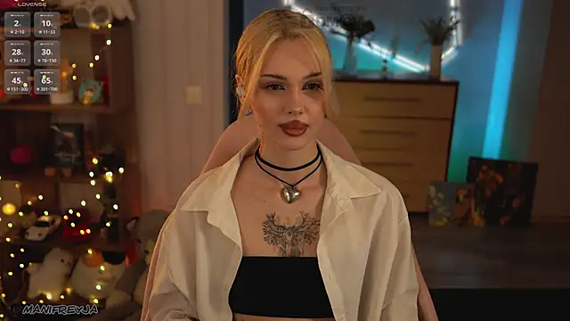 Snapshot of ManiFreyja chatting on April 15, 2026, 7:58 pm ManiFreyja online show from April 15, 2026, 7:58 pm