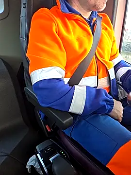 Crosss-23cm online show from March 30, 2026, 5:42 am