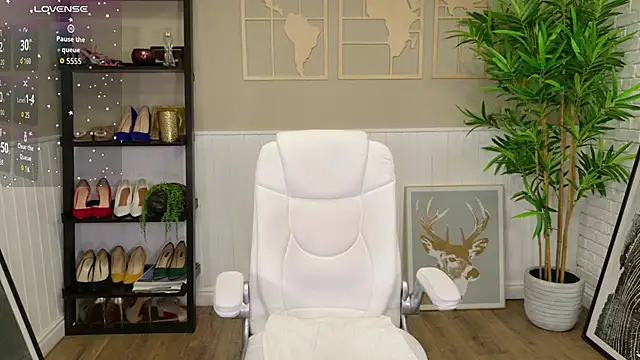 LadyLeea online show from January 13, 2026, 5:33 am