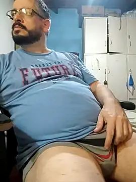 Snapshot of MrBig_2024 chatting on September 17, 2025, 8:00 pm MrBig 2024 online show from September 17, 2025, 8:00 pm