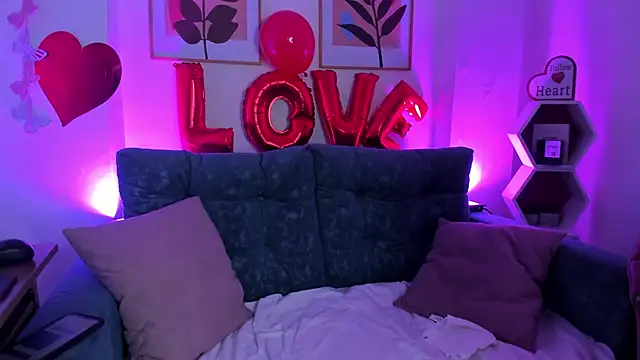 andreasc69   online show from February 15, 2025, 10:21 pm