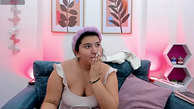 andreasc69   online show from March 20, 2025, 10:07 pm