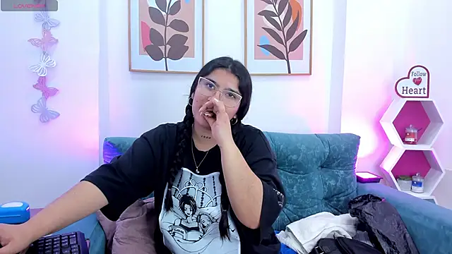 andreasc69   online show from March 13, 2025, 10:32 pm