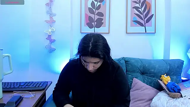 andreasc69   online show from March 12, 2025, 10:07 pm