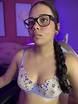 Snapshot of Paloma__LS chatting on February 20, 2025, 10:37 pm Paloma LS online show from February 20, 2025, 10:37 pm