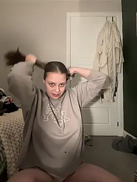 Krystal Tx online show from February 8, 2025, 3:53 pm