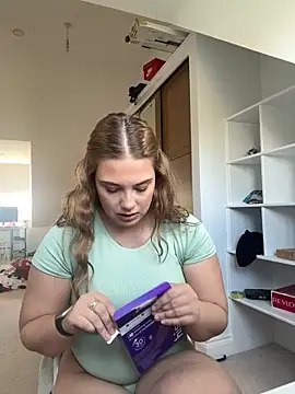 Krystal Tx online show from September 8, 2025, 4:17 pm