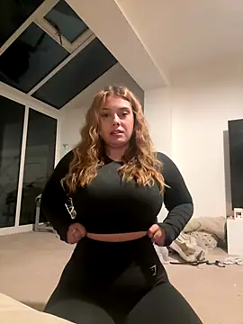 Krystal Tx online show from September 21, 2025, 8:14 pm