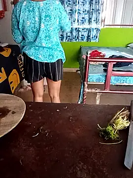 Snapshot of EeshaBhabi chatting on February 2, 2026, 8:35 am EeshaBhabi online show from February 2, 2026, 8:35 am