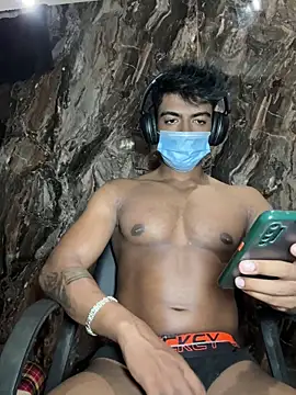 rony6663 online show from October 29, 2025, 5:01 pm