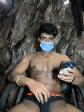 rony6663 online show from November 8, 2025, 10:19 am