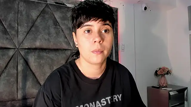 Snapshot of AbbySmiitth_ chatting on June 27, 2026, 8:48 pm AbbySmiitth online show from June 27, 2026, 8:48 pm