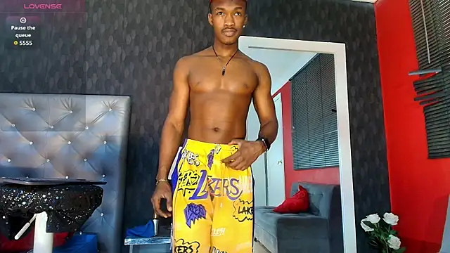 Snapshot of KENDER21_ chatting on September 30, 2025, 8:26 pm KENDER21 online show from September 30, 2025, 8:26 pm