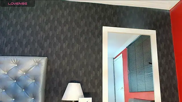 Snapshot of KENDER21_ chatting on September 29, 2025, 8:14 pm KENDER21 online show from September 29, 2025, 8:14 pm