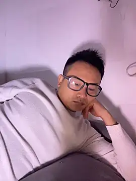 lixiaoshuai8 online show from November 25, 2025, 5:52 am