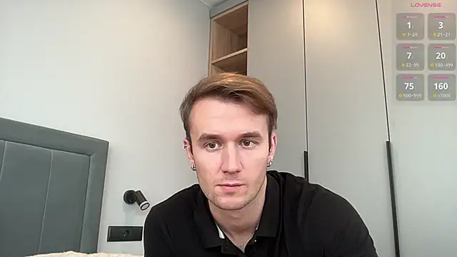 cute mark online show from October 6, 2025, 8:04 am