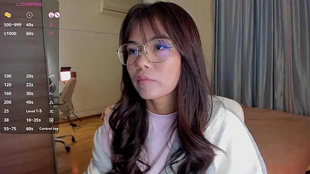 moonlight8  online show from September 18, 2025, 10:29 am