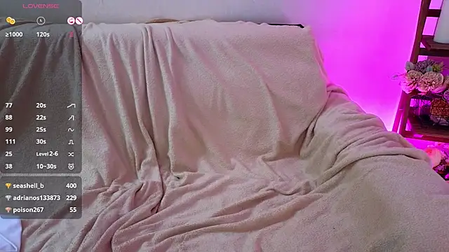 moonlight8  online show from February 22, 2025, 6:52 pm