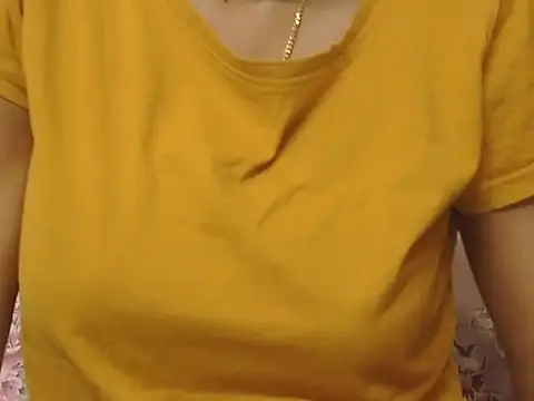  FluffyHxney  online show from October 31, 2025, 6:26 pm