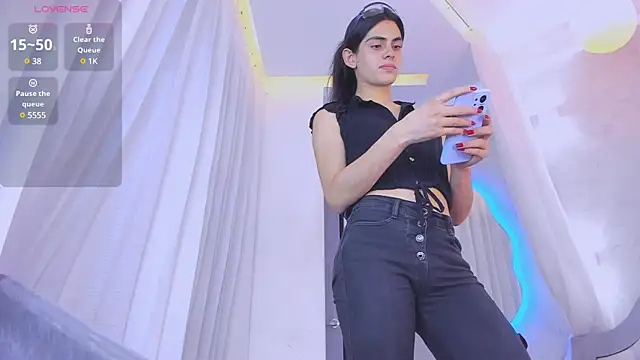 Venusflame   online show from March 11, 2025, 11:44 am