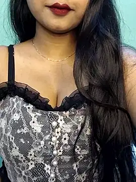 Snapshot of Ishaani_0 chatting on February 6, 2026, 10:11 am Ishaani 0 online show from February 6, 2026, 10:11 am