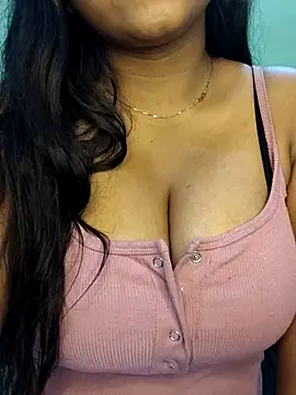 Snapshot of Ishaani_0 chatting on February 21, 2026, 4:20 pm Ishaani 0 online show from February 21, 2026, 4:20 pm