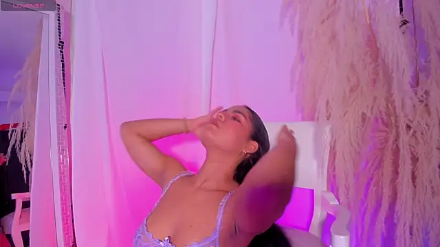 HayamiKioto online show from October 2, 2025, 12:30 pm