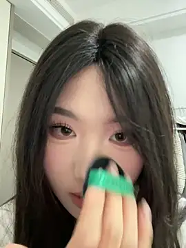 Snapshot of xyebobs chatting on November 23, 2025, 4:28 pm xyebobs online show from November 23, 2025, 4:28 pm