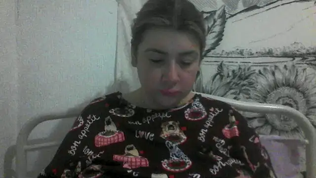 CamilaCherryX online show from November 14, 2025, 9:07 pm