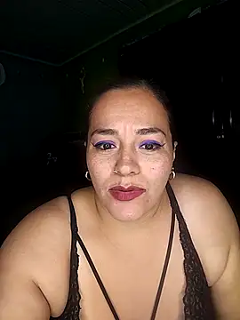Snapshot of emily_sweet13 chatting on May 3, 2026, 2:38 am emily sweet13 online show from May 3, 2026, 2:38 am
