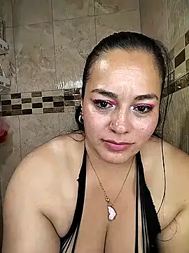 Snapshot of emily_sweet13 chatting on April 29, 2026, 12:37 am emily sweet13 online show from April 29, 2026, 12:37 am