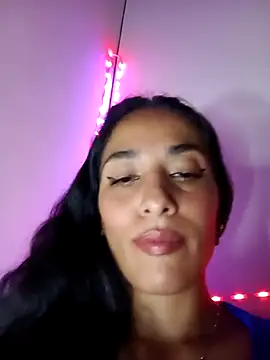 Snapshot of chloewildd_ chatting on November 6, 2025, 4:16 am chloewildd online show from November 6, 2025, 4:16 am