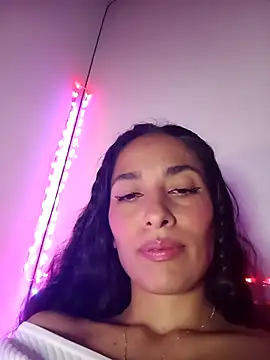 Snapshot of chloewildd_ chatting on November 30, 2025, 10:10 pm chloewildd online show from November 30, 2025, 10:10 pm