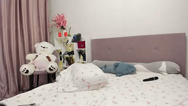 Shadow Dance online show from October 15, 2025, 3:20 pm