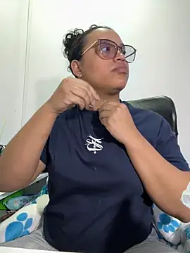 Snapshot of angela_angels_ chatting on October 5, 2025, 2:02 am angela angels online show from October 5, 2025, 2:02 am