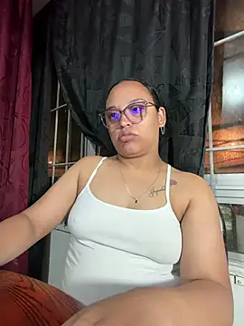 Snapshot of angela_angels_ chatting on June 16, 2026, 2:44 am angela angels online show from June 16, 2026, 2:44 am